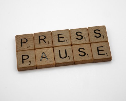 Short pause during a regular workday